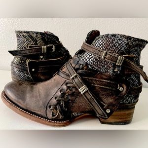 Womens FREEBIRD Belfast Booties